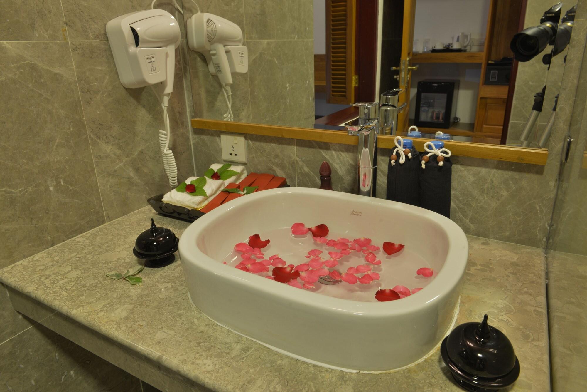 Ananta Inlay Resort Nyaung Shwe Ngoại thất bức ảnh